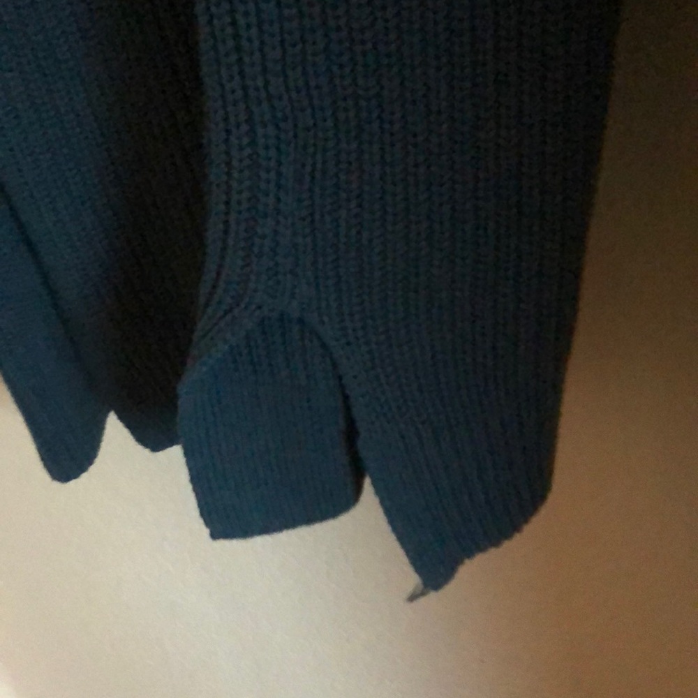 ❄️max studio sweater - Picture 6 of 8